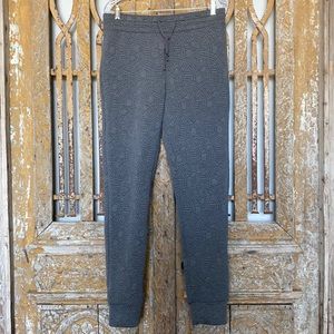 FABLETICS Hamilton Cuff Sweatpant JOGGERS GRAY MEDIUM
